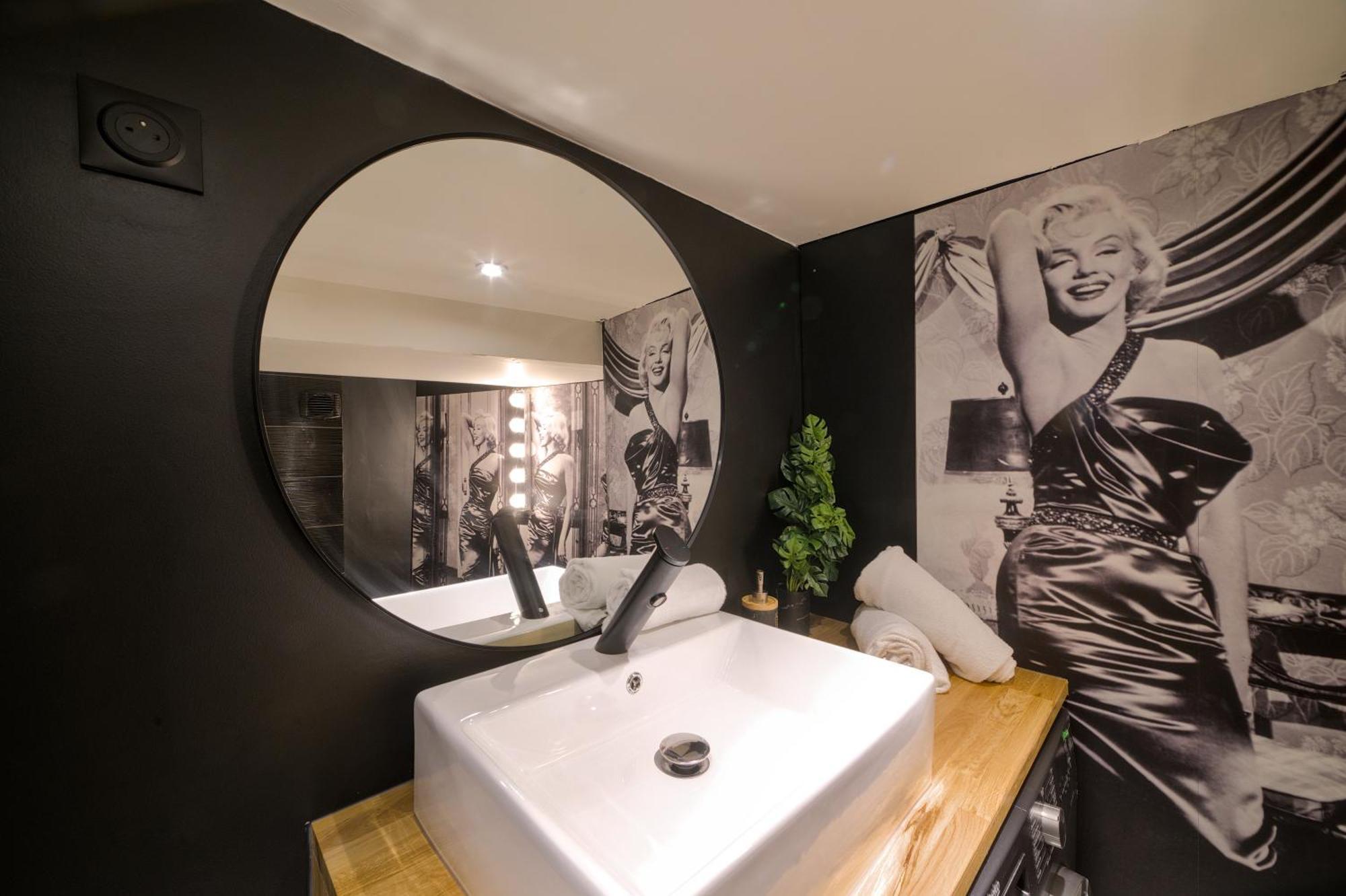 Unsejourametz - Le Cinema De Marilyn Apartment Bagian luar foto
